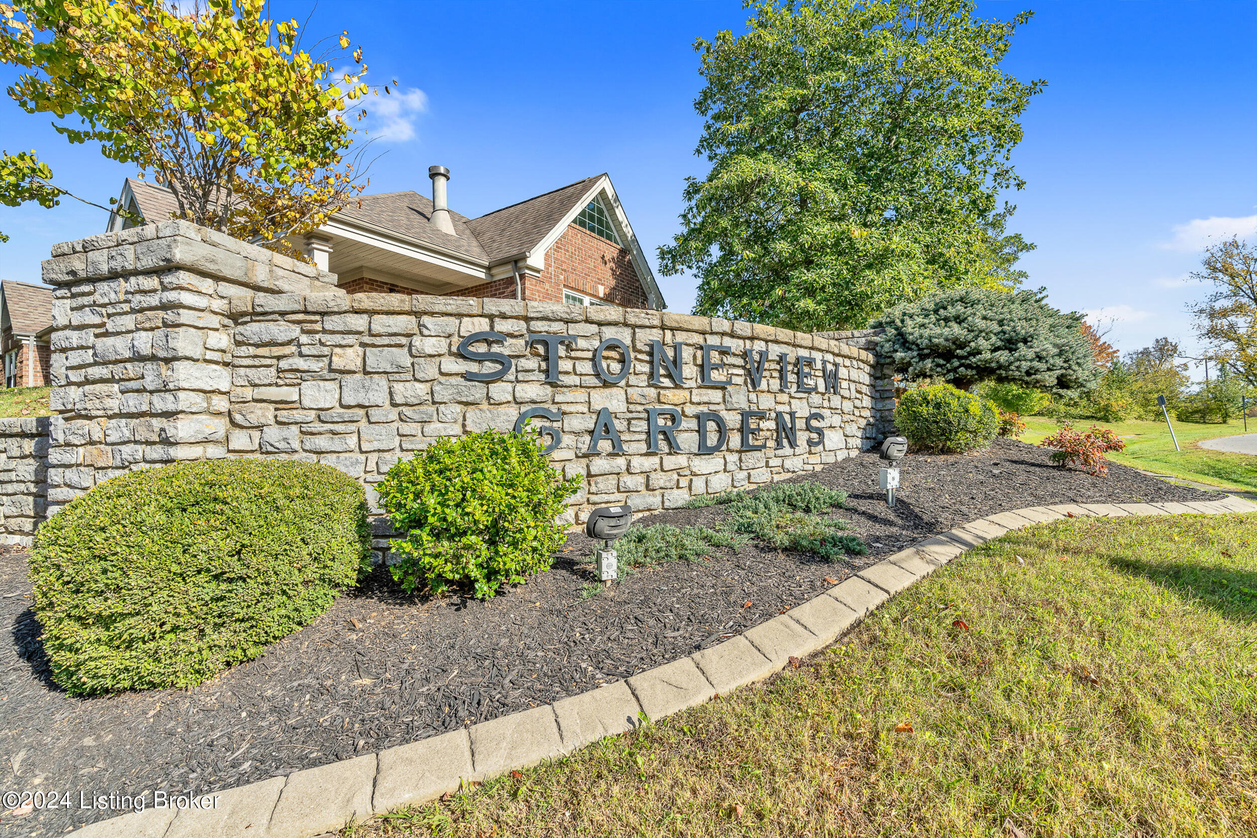4402 Southbridge Ct, Louisville, Kentucky image 37