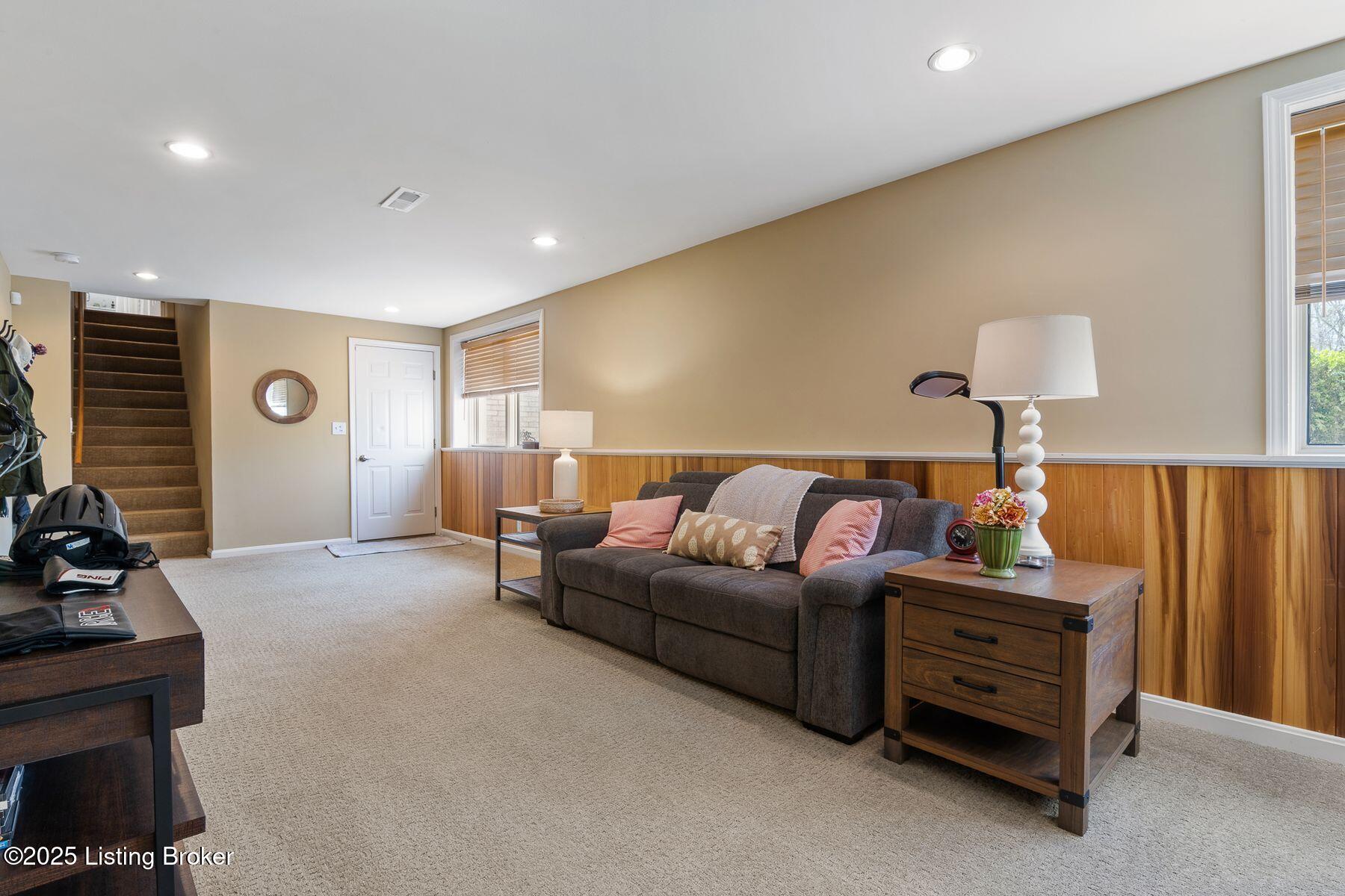 2811 Alta Vista Ct, Louisville, Kentucky image 29