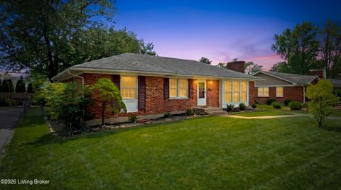 Photo of 7006 Dartmoor Dr, Louisville, KY 40222 (MLS # 1714734)