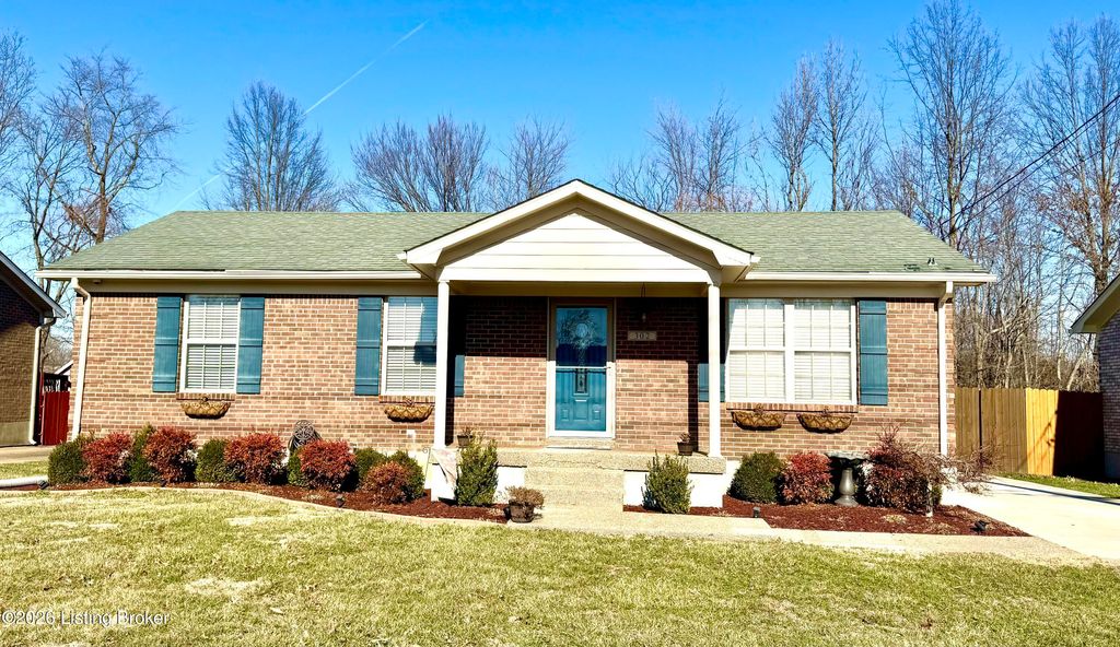 Photo of 302 Bucky Burton Dr, Louisville, KY 40229 (MLS # 1708907)