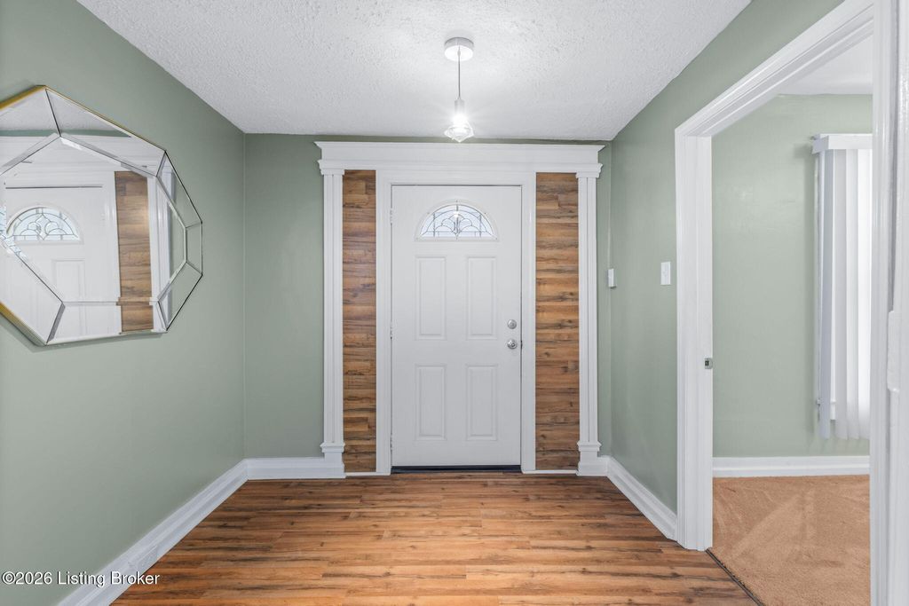 Photo of 216 N 38th St, Louisville, KY 40212 (MLS # 1712790)