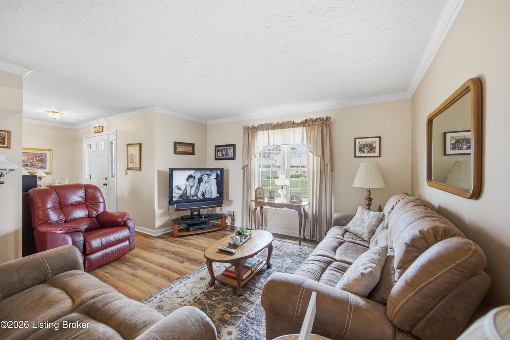 Photo of 251 Carrithers Ln, Taylorsville, KY 40071 (MLS # 1711072)