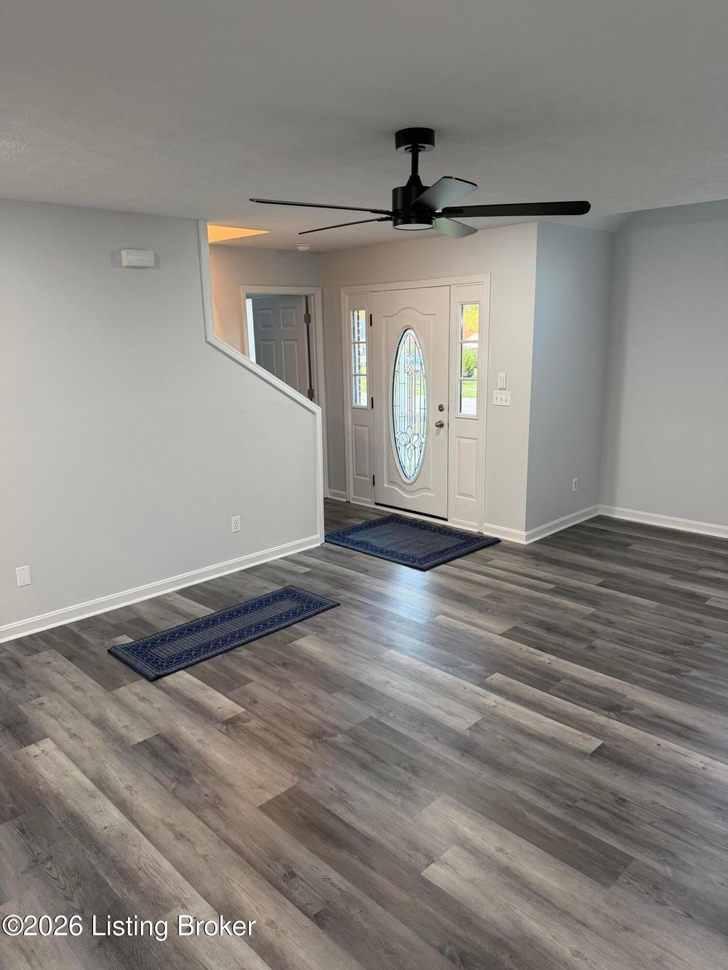 Photo of 213 Farmview Dr, Mt Washington, KY 40047 (MLS # 1714903)