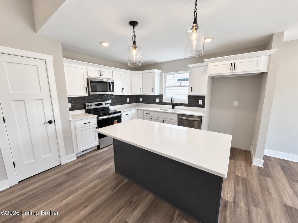 Photo of 2767 Abby Wds Dr, Jeffersonville, IN 47130 (MLS # 1729801)