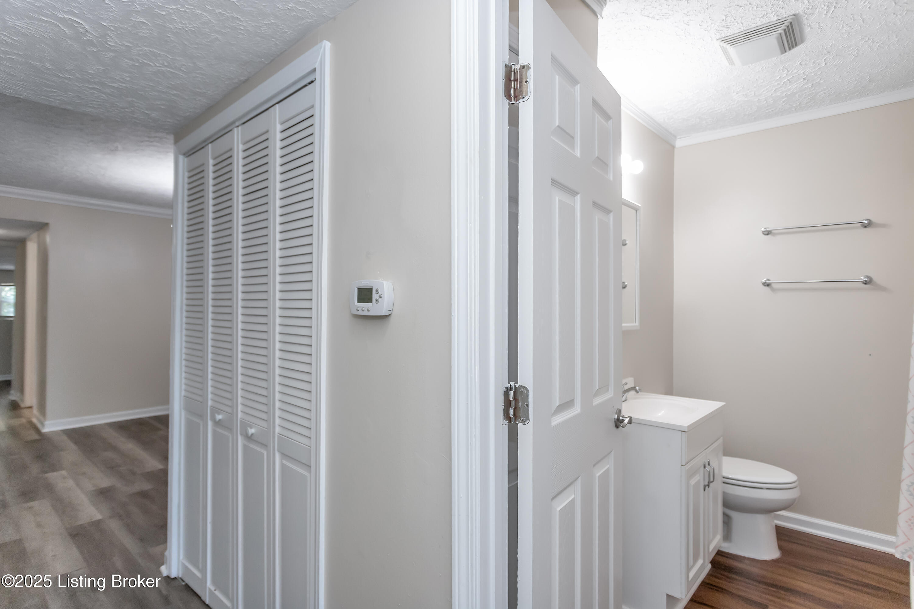 161 Hedgewood Ct, Louisville, Kentucky image 9