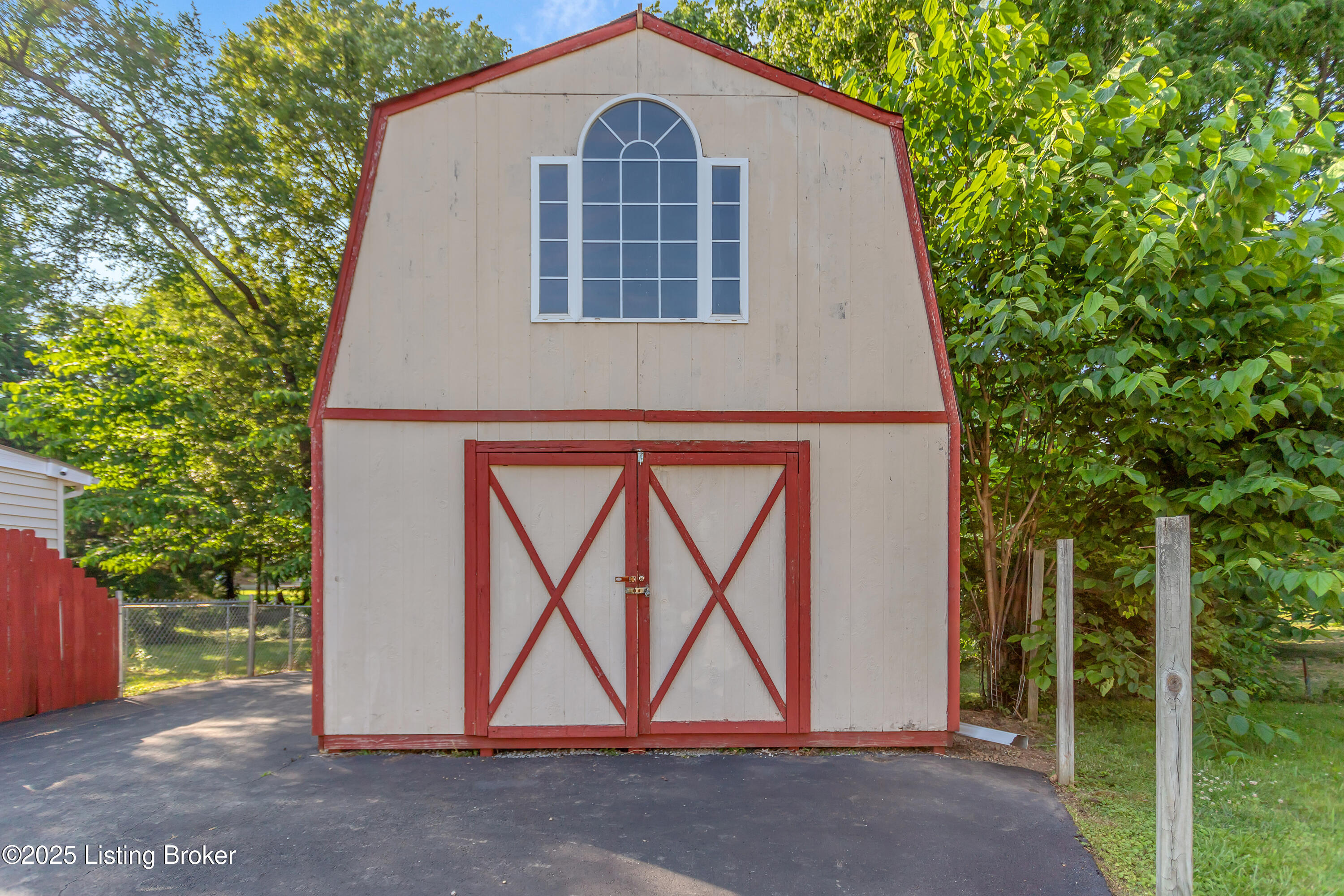 161 Hedgewood Ct, Louisville, Kentucky image 36