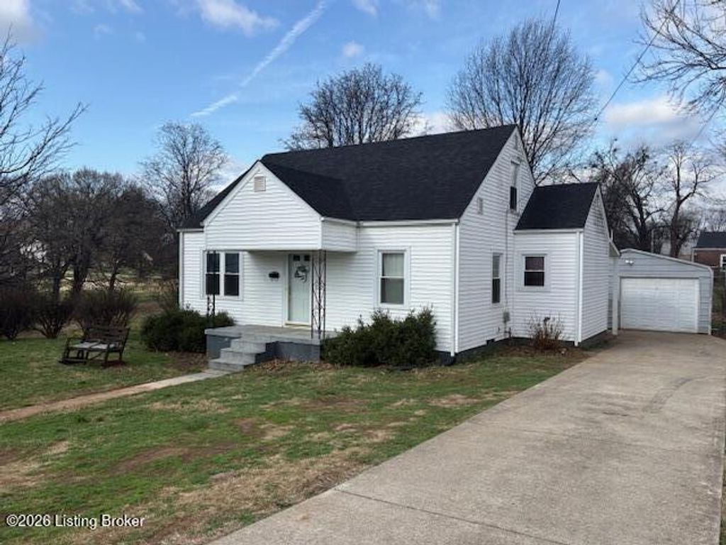 Photo of 112 S Kennett Ave, Bardstown, KY 40004 (MLS # 1710878)
