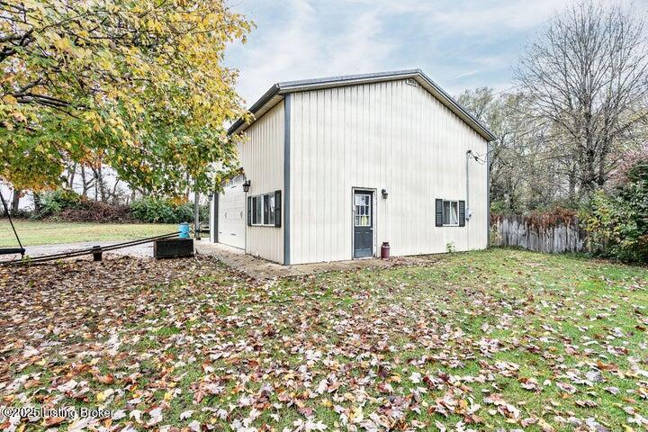 2021 Shannon Dr, Bardstown, Kentucky image 8