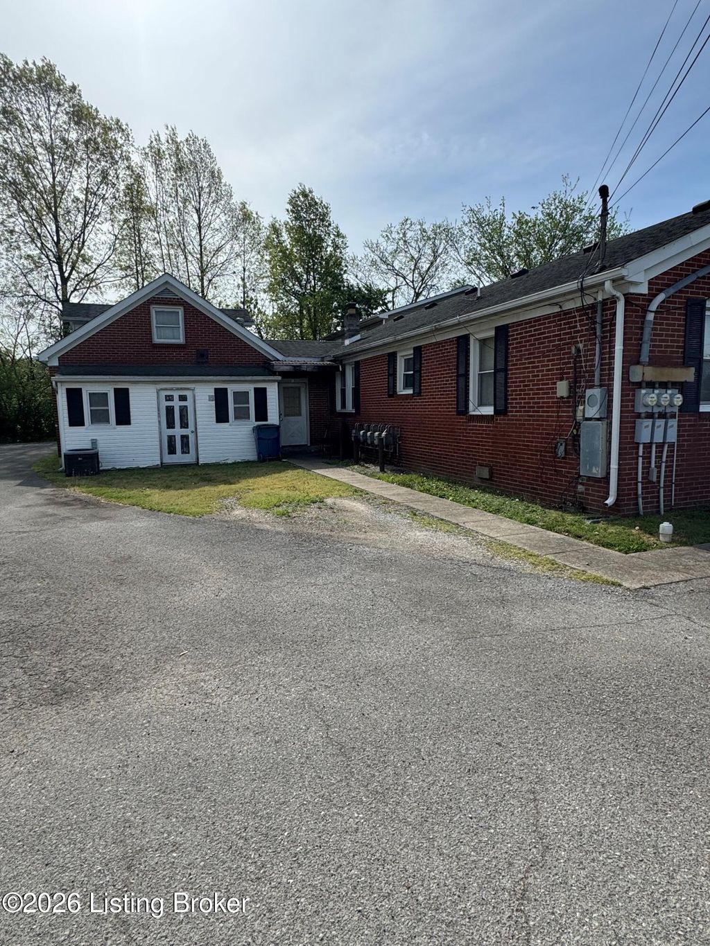 Photo of 138 Patterson Ln, Shepherdsville, KY 40165 (MLS # 1714635)