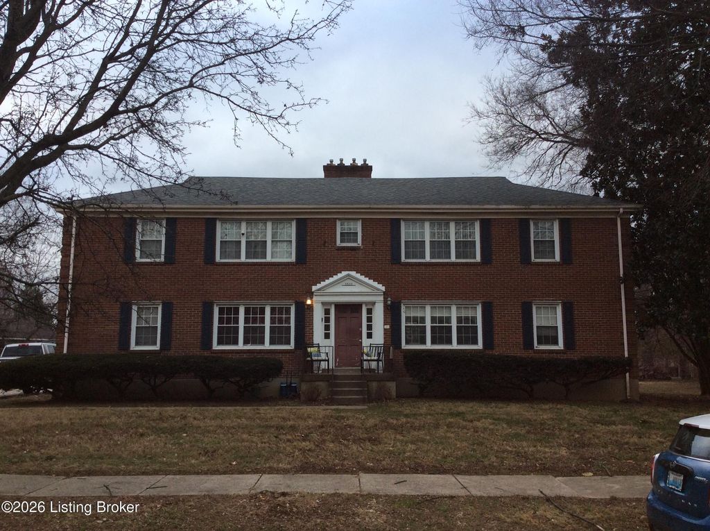 Photo of 3532 Brockton Ln, Louisville, KY 40220 (MLS # 1709630)