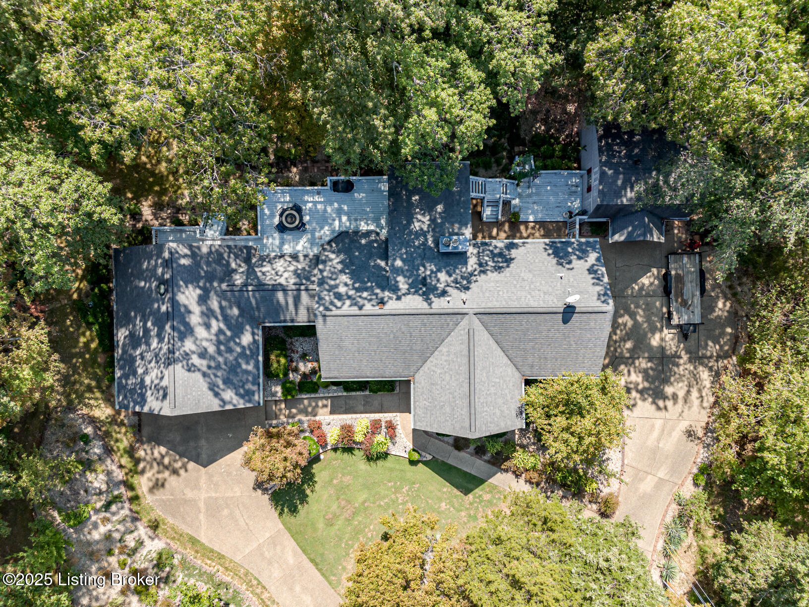 80 Knotty Pine Ct, Brandenburg, Kentucky image 4