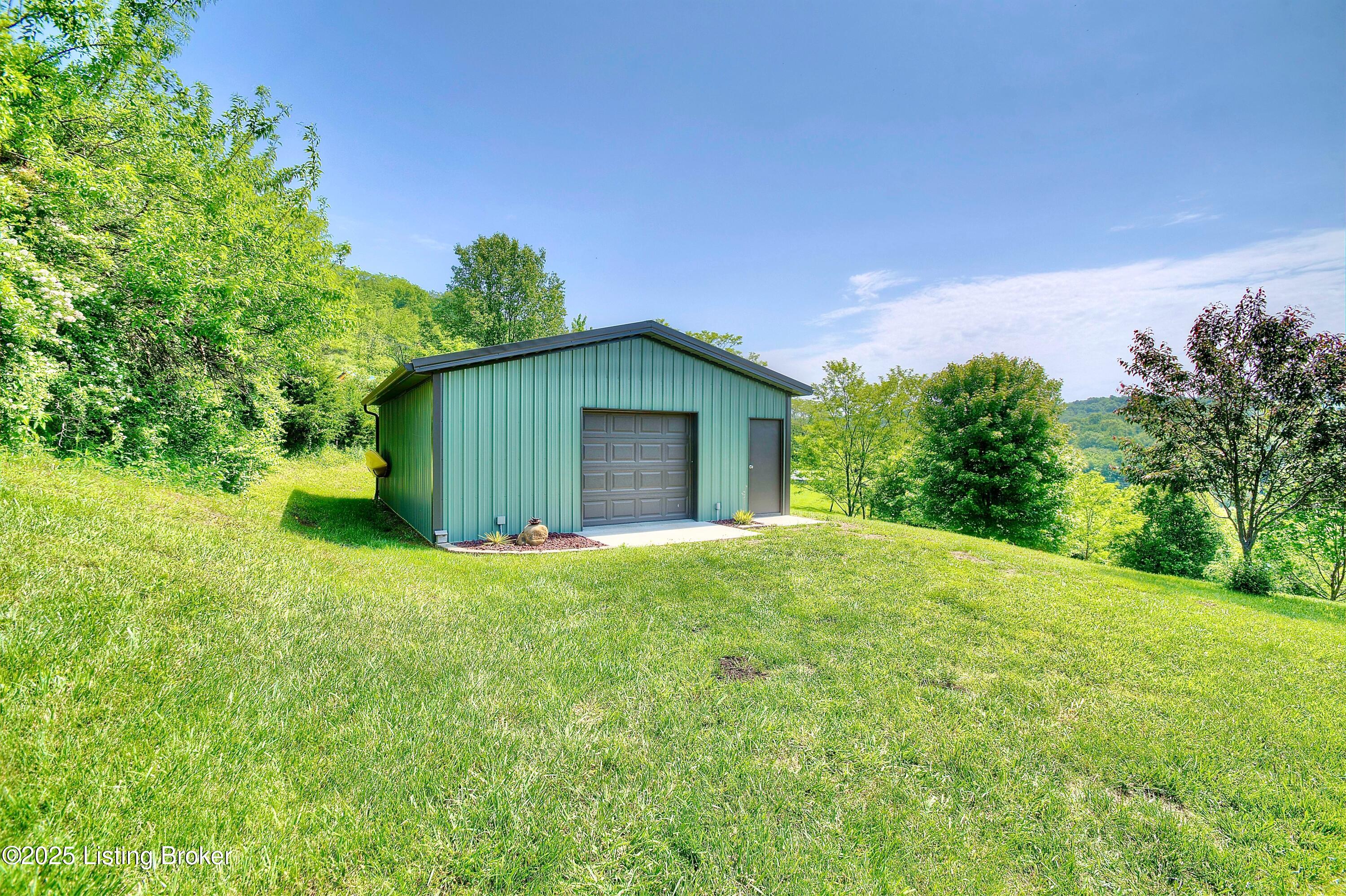 4670 Belleview Rd, Petersburg, Pennsylvania image 5