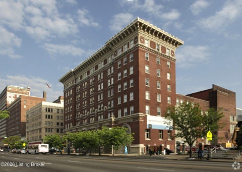 Apartment For Rent - 233 W Broadway #705<br/> Jefferson County, Louisville, KY 40202