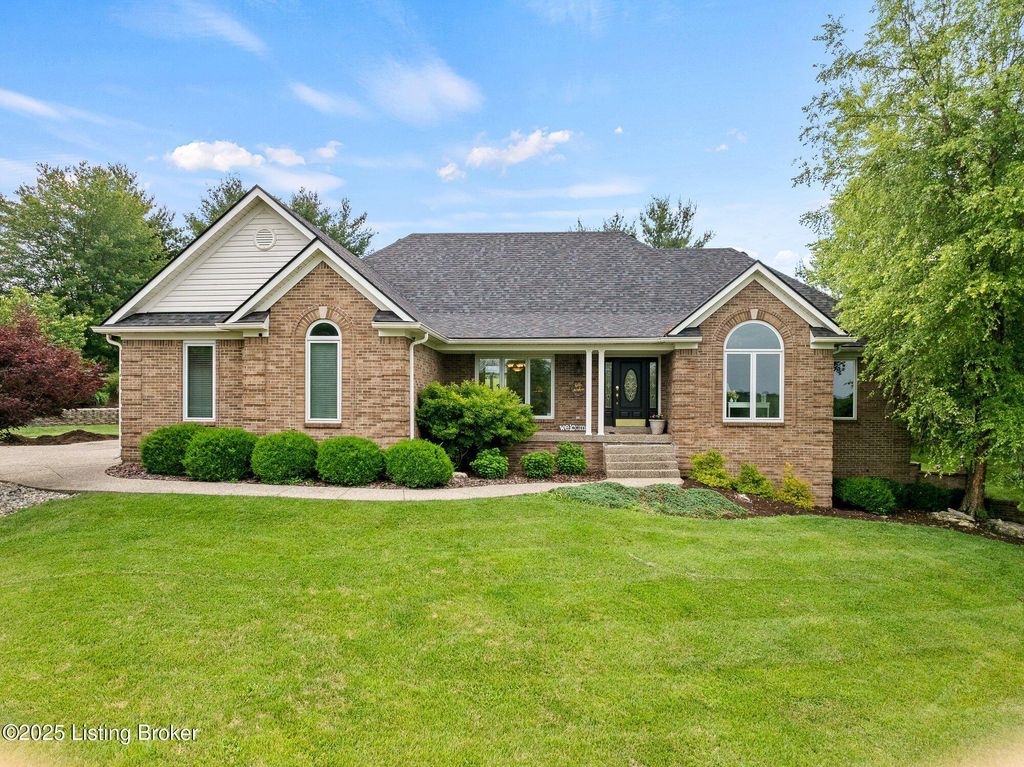 Photo of 4405 Carolyn Ct, Crestwood, KY 40014 (MLS # 1697241)