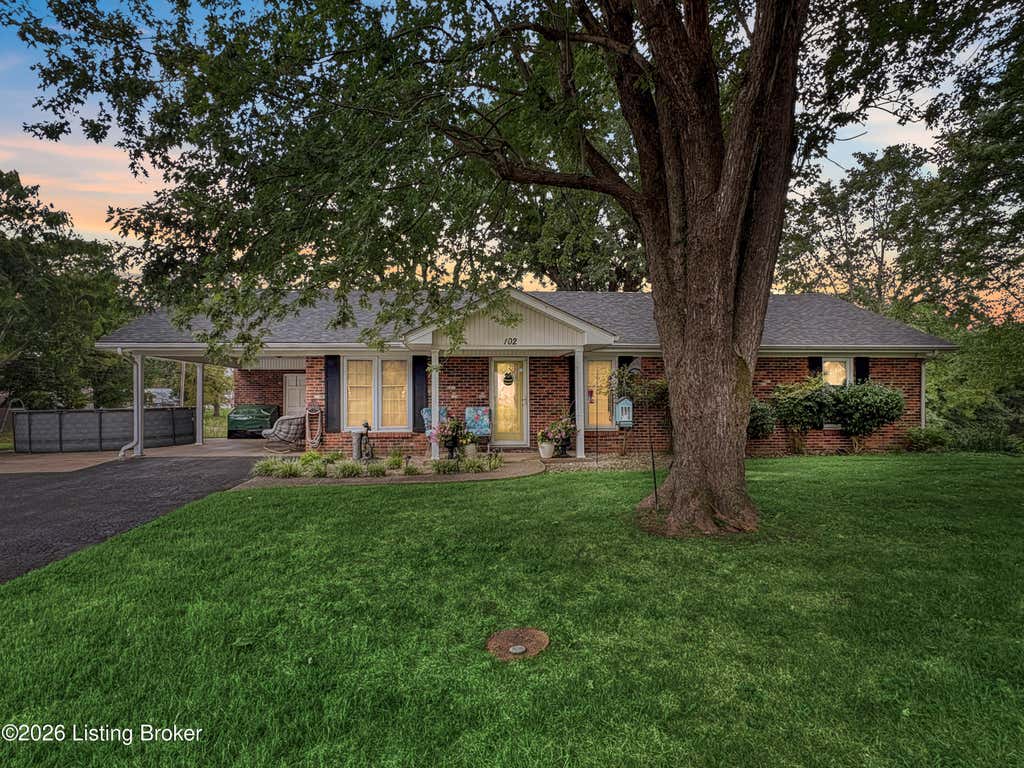 Photo of 102 Walnut St, Raywick, KY 40060 (MLS # 1727294)