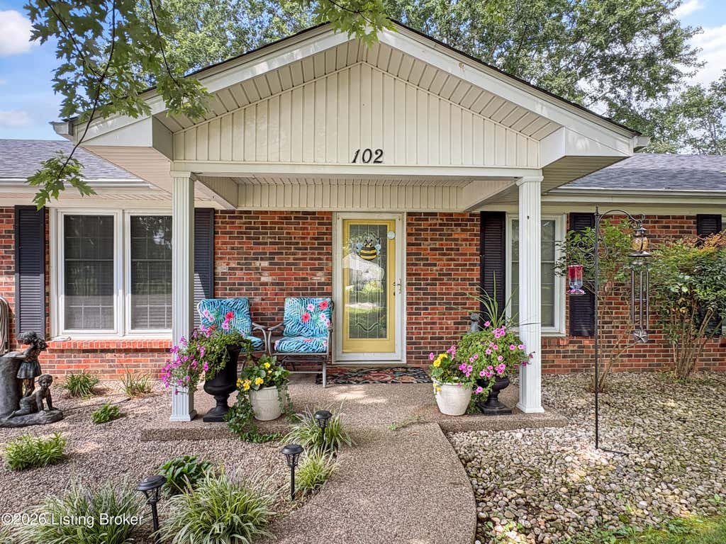Photo of 102 Walnut St, Raywick, KY 40060 (MLS # 1727294)