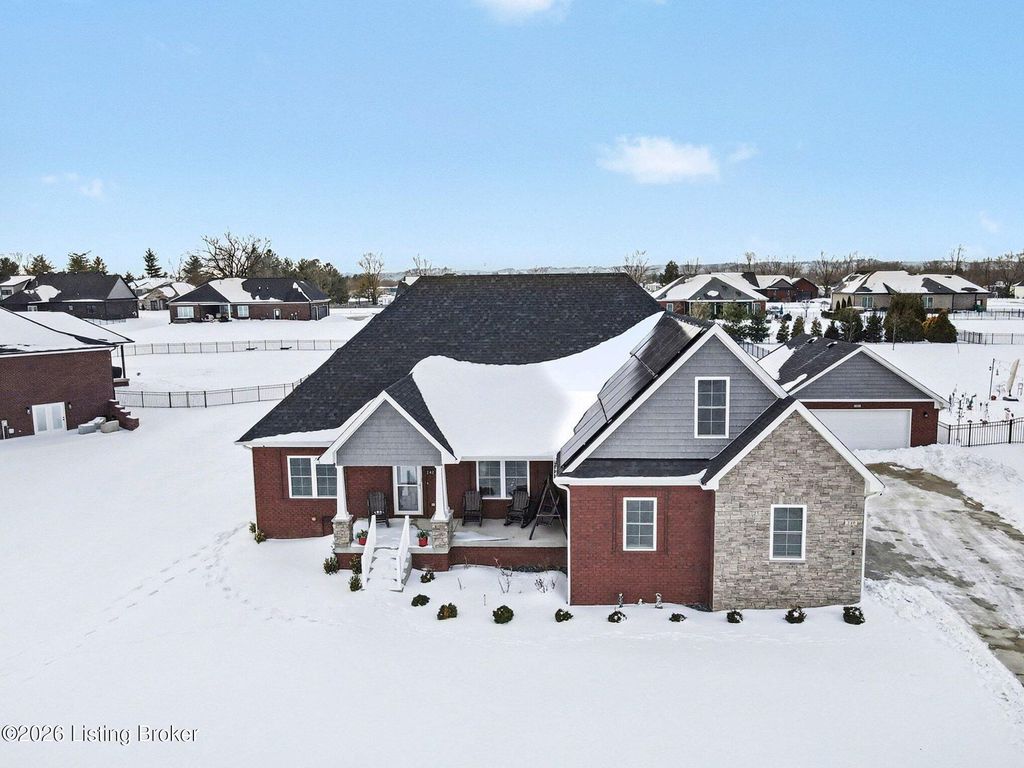 Photo of 240 Brennan Ct, Shepherdsville, KY 40165 (MLS # 1708110)