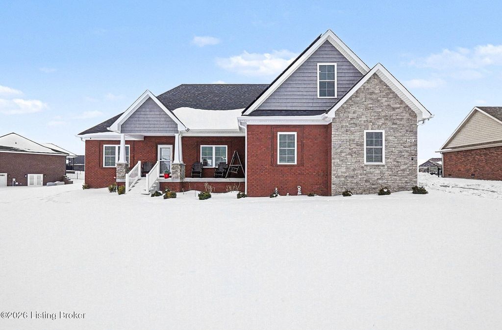 Photo of 240 Brennan Ct, Shepherdsville, KY 40165 (MLS # 1708110)