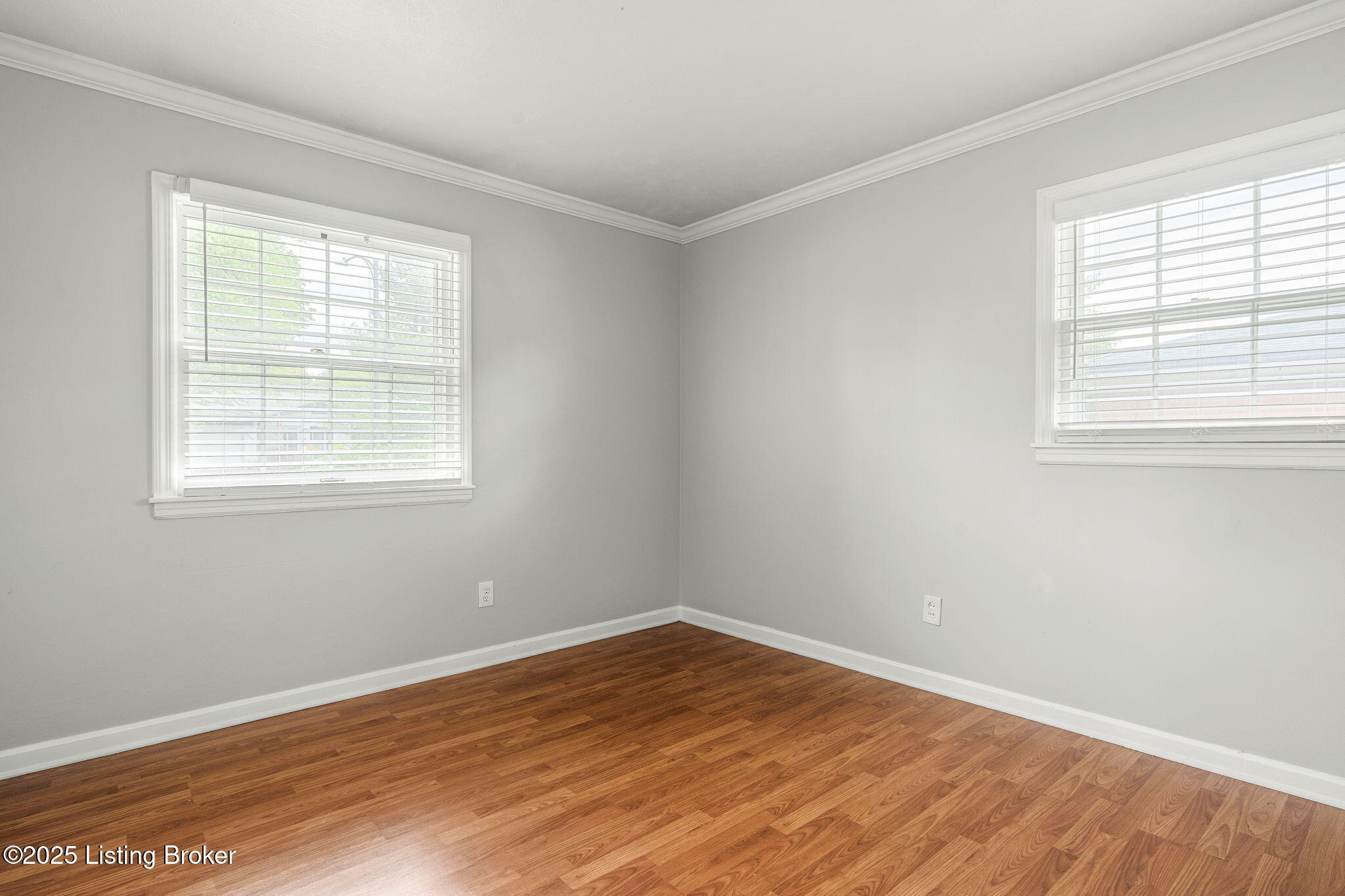 2404 Silverbrook Ave, Louisville, Kentucky image 21