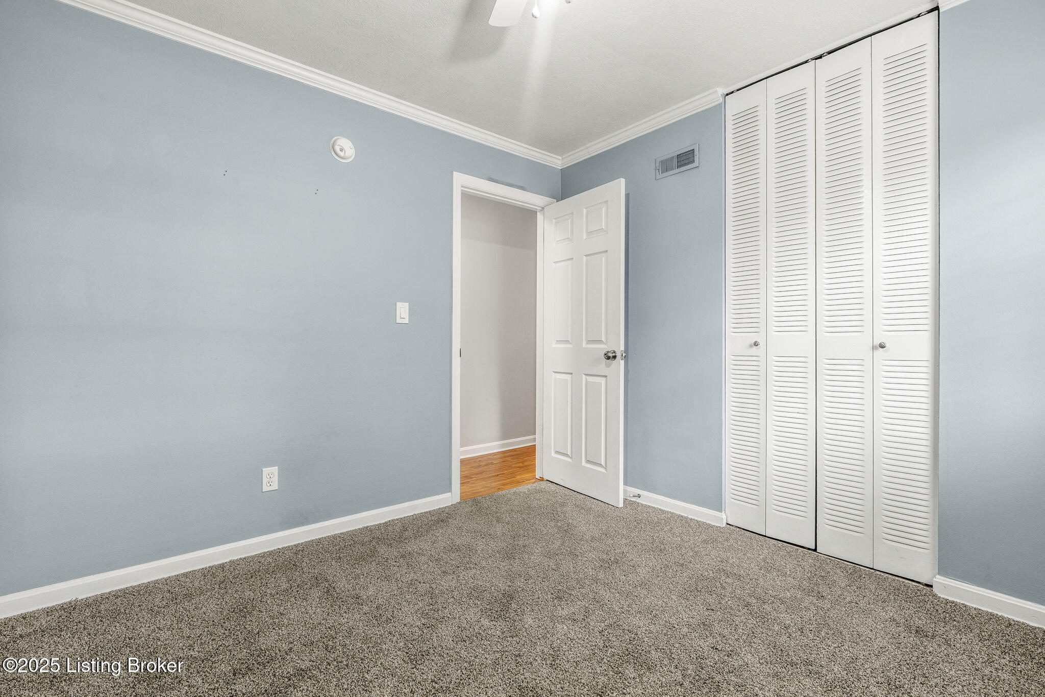 2404 Silverbrook Ave, Louisville, Kentucky image 26