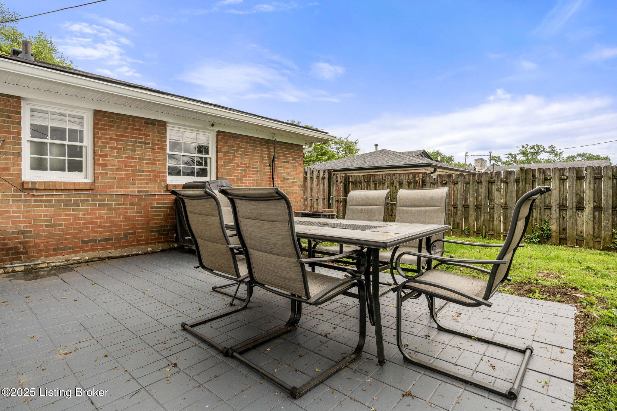 2404 Silverbrook Ave, Louisville, Kentucky image 29