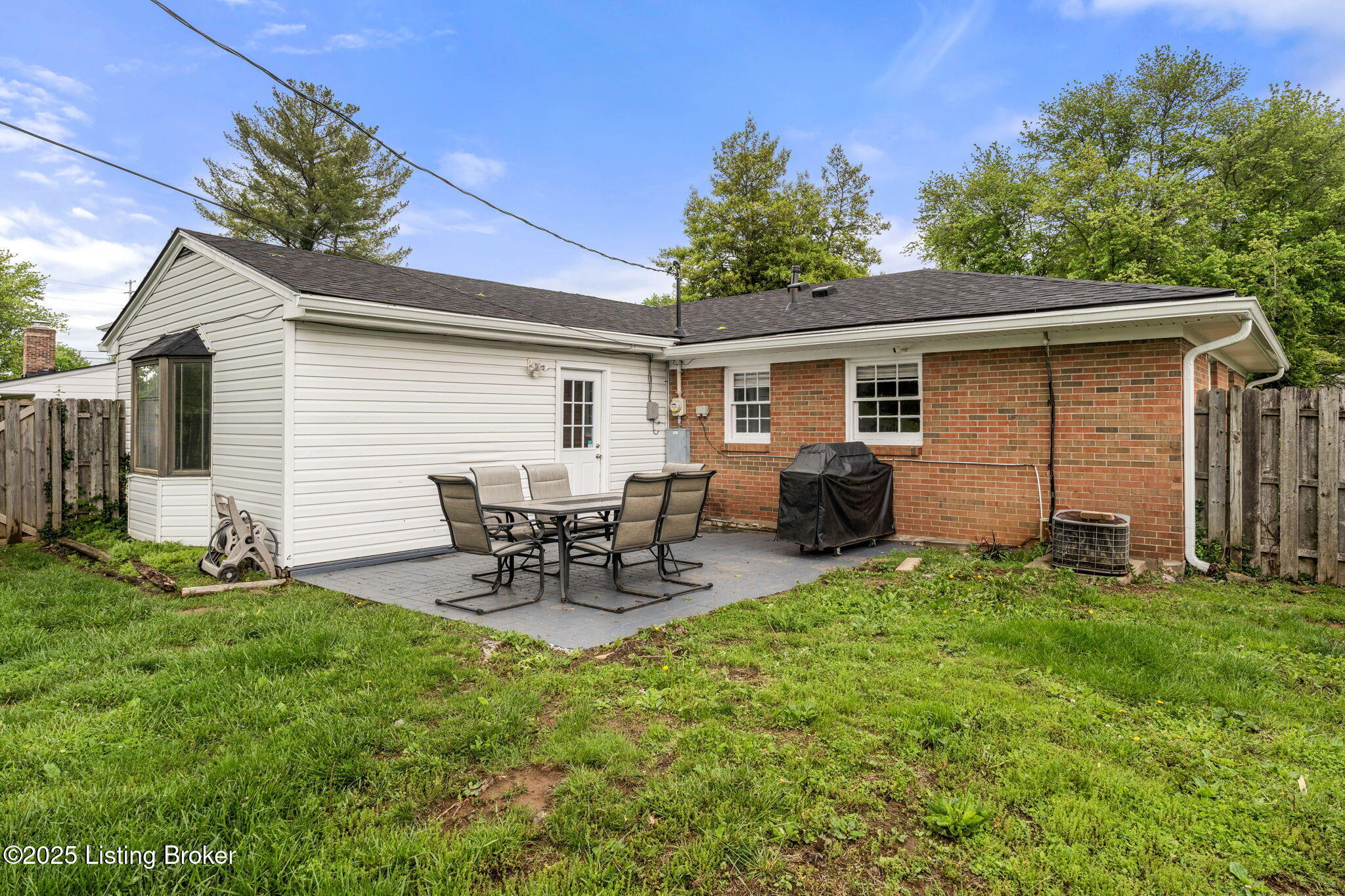 2404 Silverbrook Ave, Louisville, Kentucky image 33