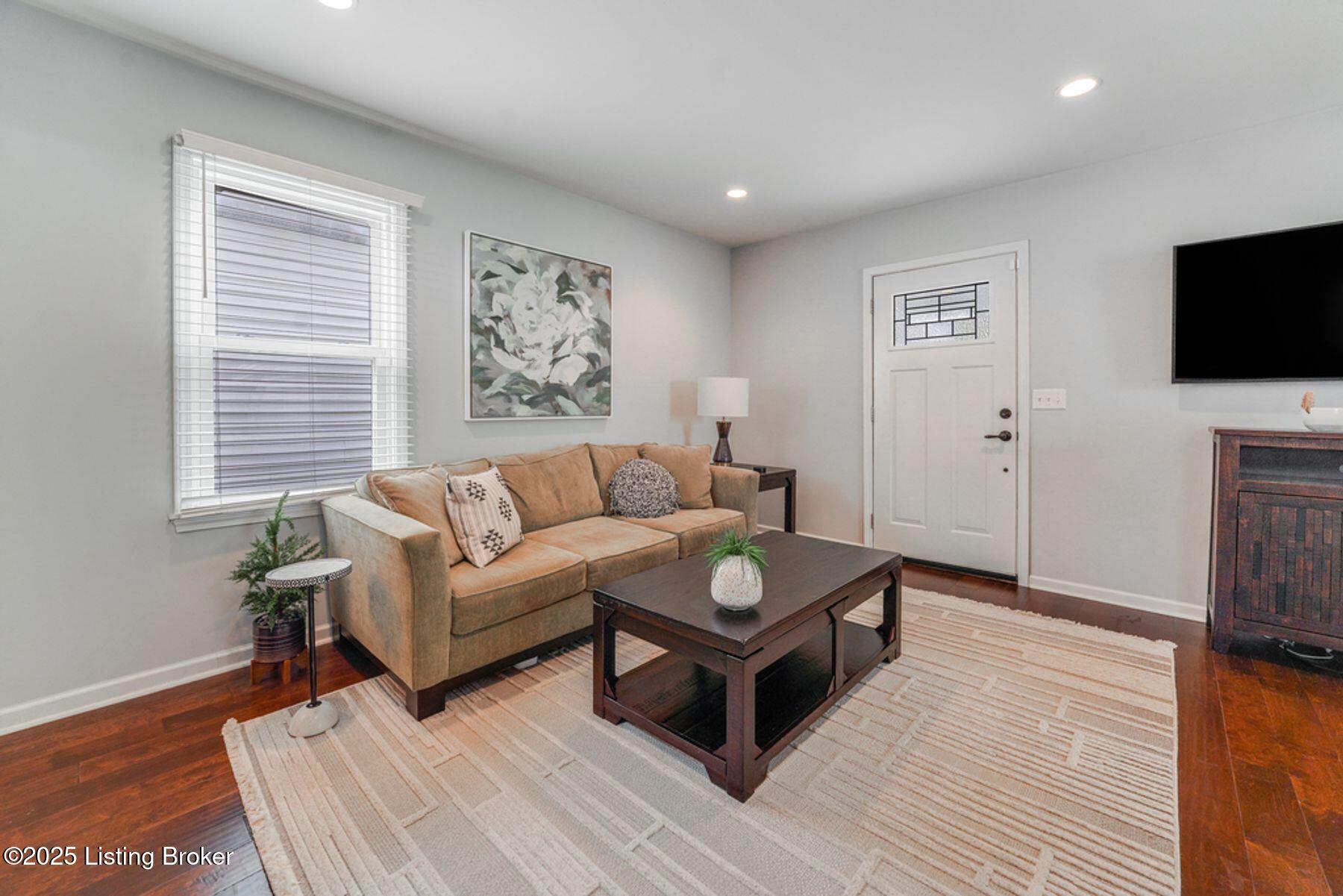 1019 Dixon Ave, Louisville, Kentucky image 7