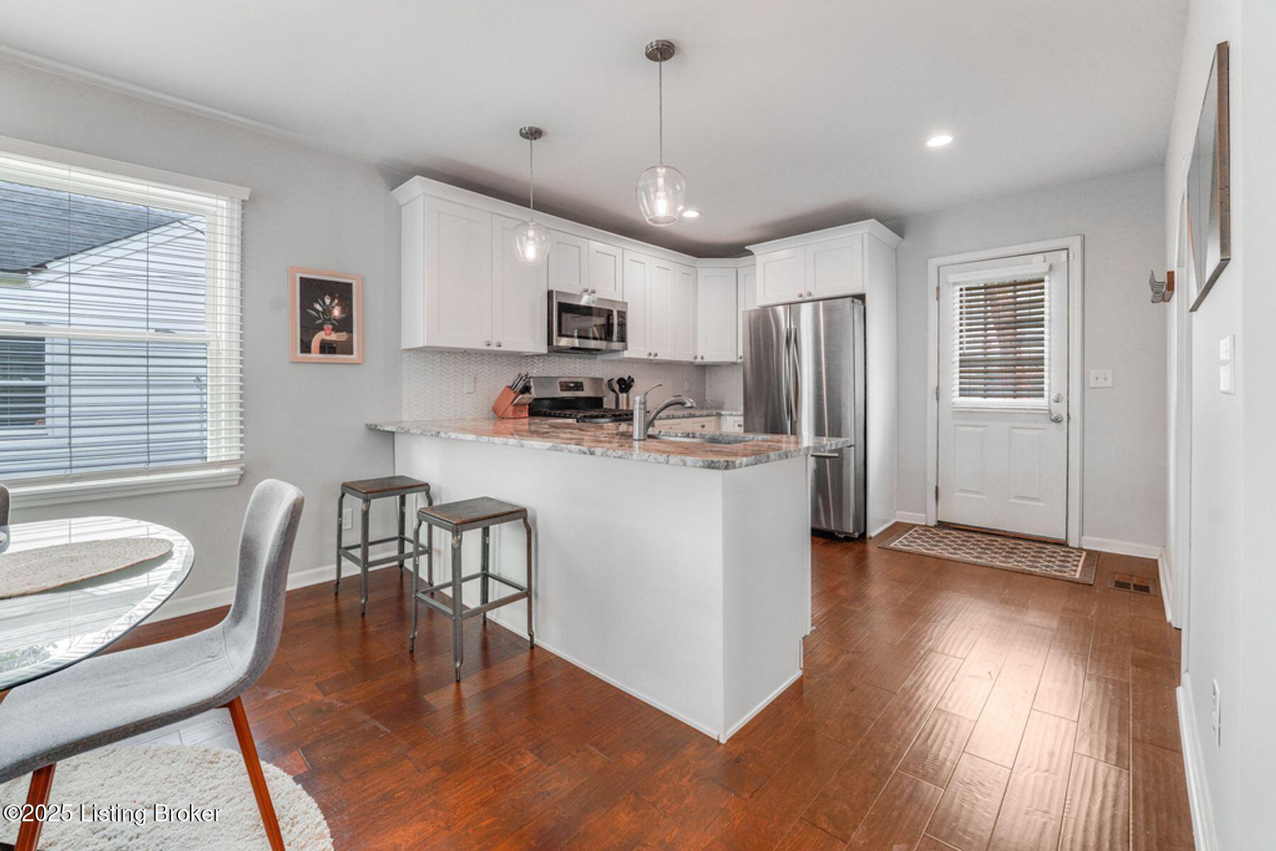 1019 Dixon Ave, Louisville, Kentucky image 10