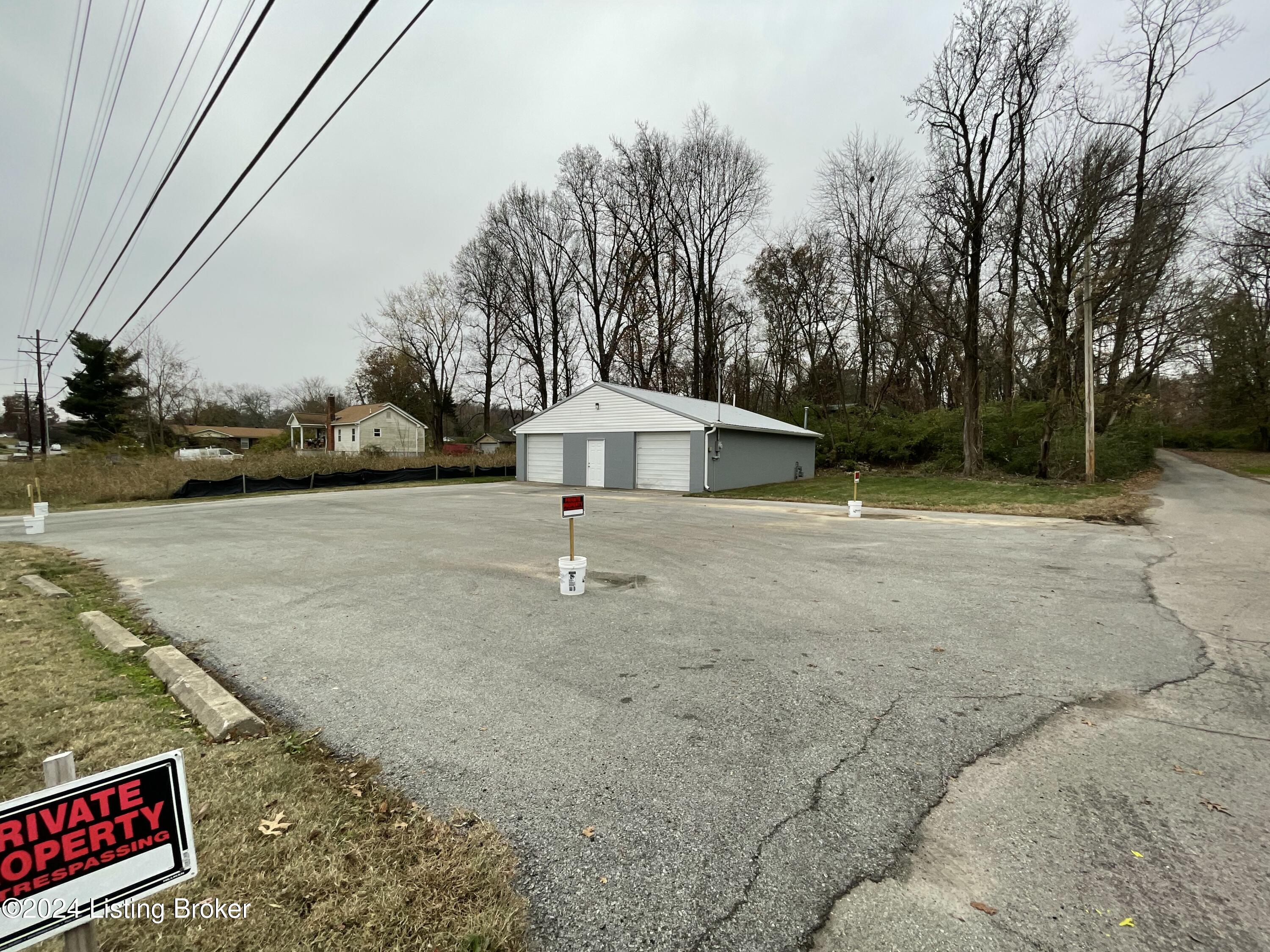 4900 Manslick Rd, Louisville, Kentucky image 8