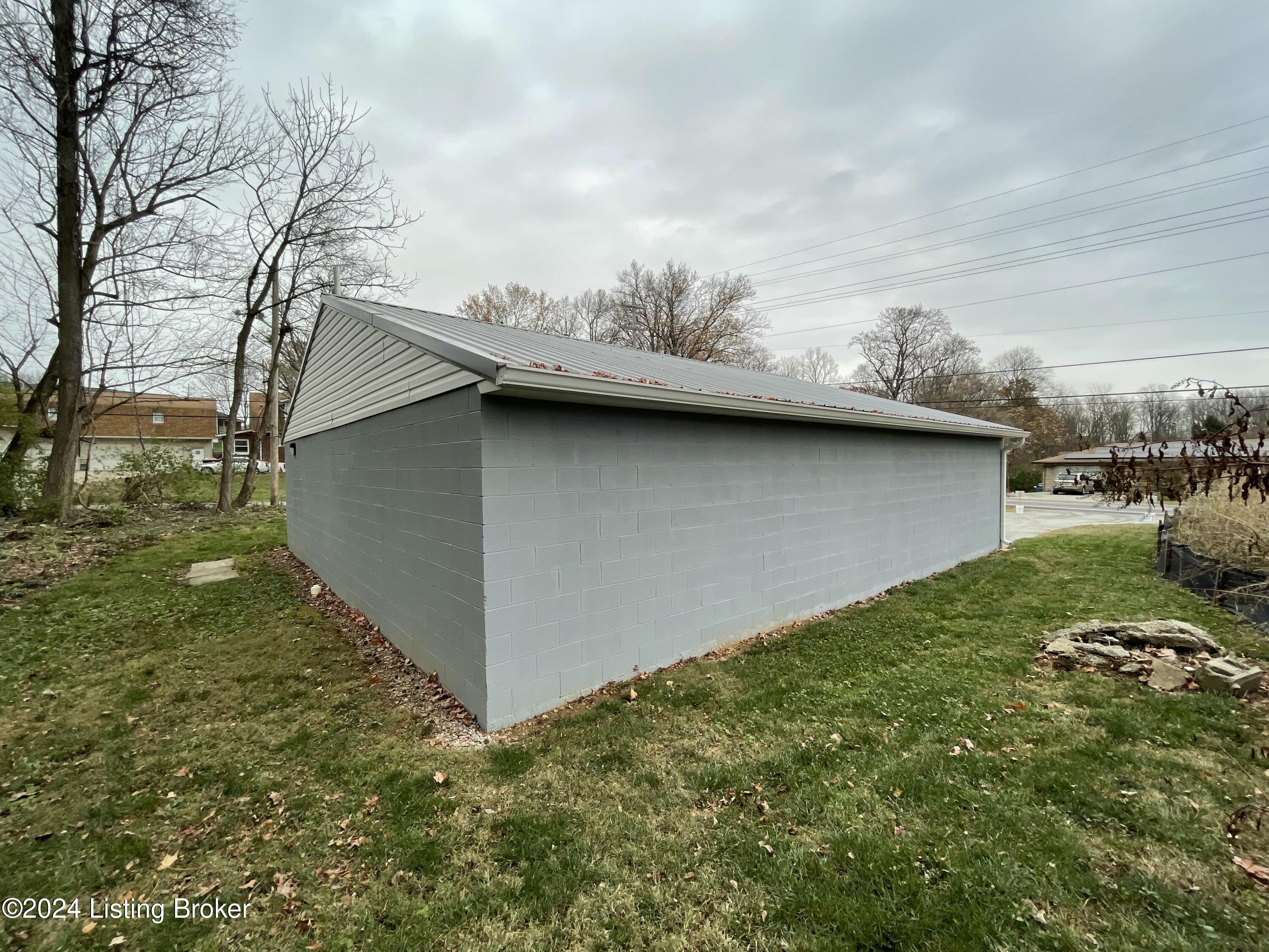4900 Manslick Rd, Louisville, Kentucky image 5