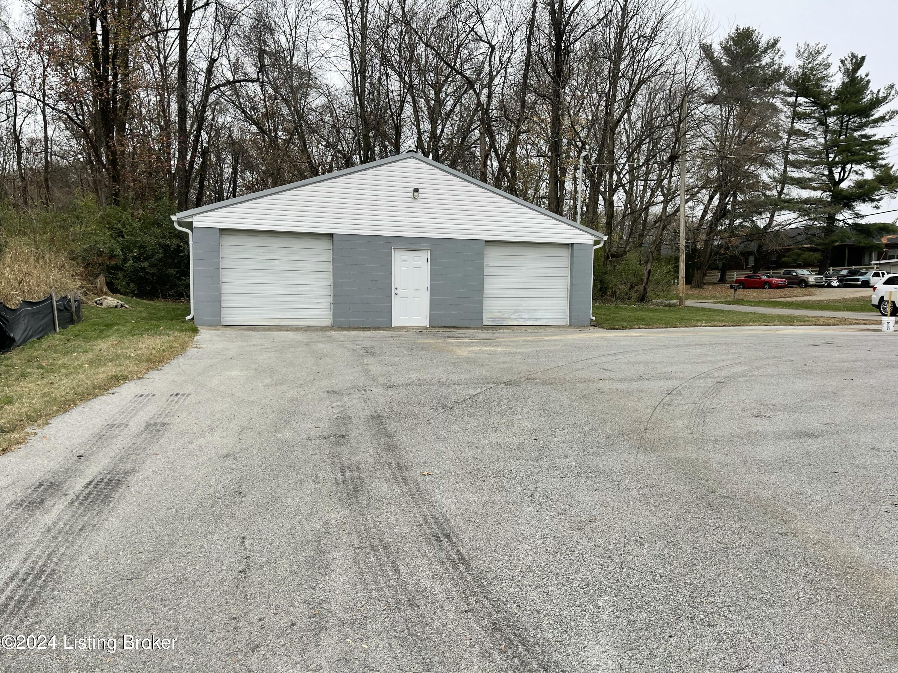 4900 Manslick Rd, Louisville, Kentucky image 10