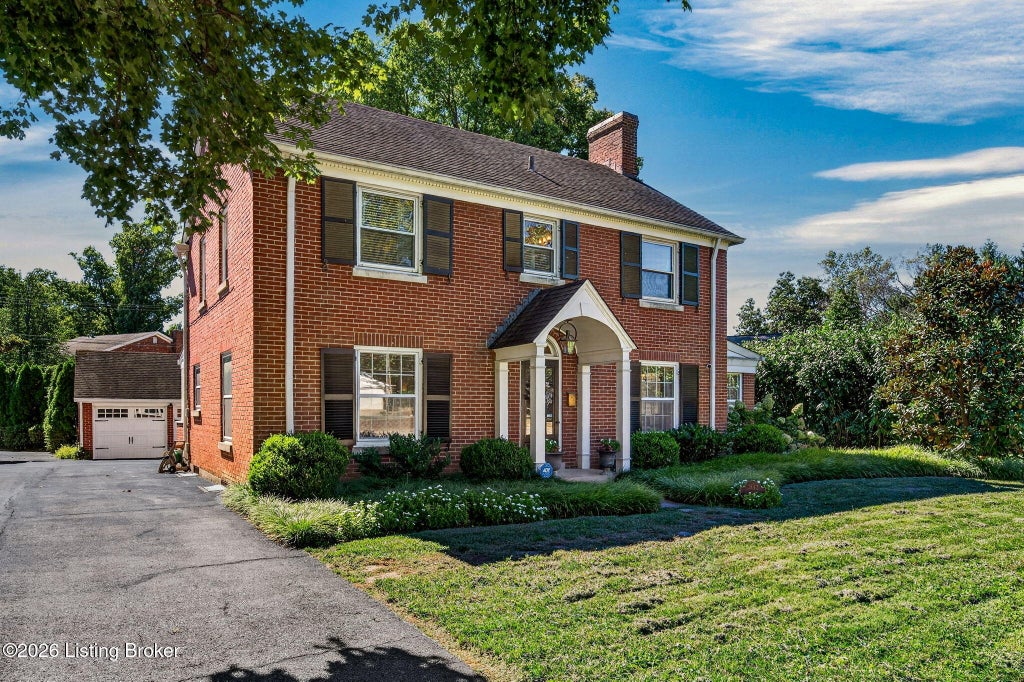 Photo of 3012 Lexington Rd, Louisville, KY 40206 (MLS # 1731782)