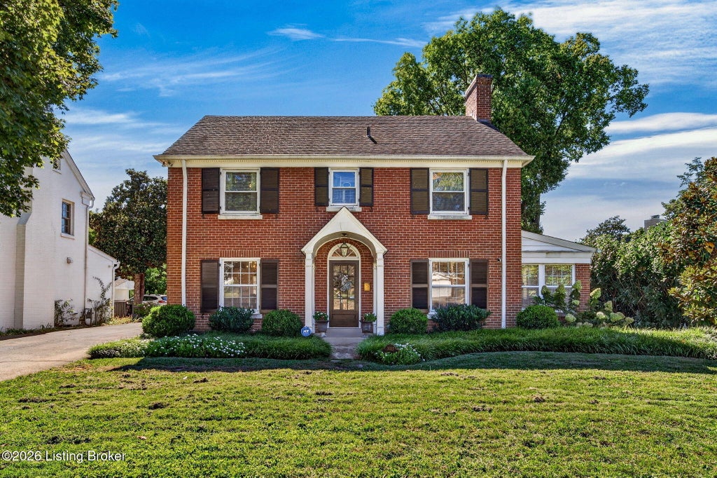 Photo of 3012 Lexington Rd, Louisville, KY 40206 (MLS # 1731782)