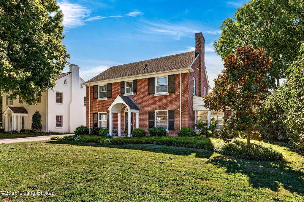 Photo of 3012 Lexington Rd, Louisville, KY 40206 (MLS # 1731782)