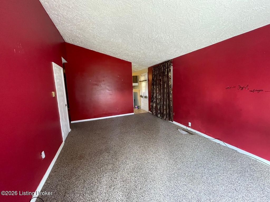 Photo of 5107 Monticello Ave, Louisville, KY 40218 (MLS # 1714813)