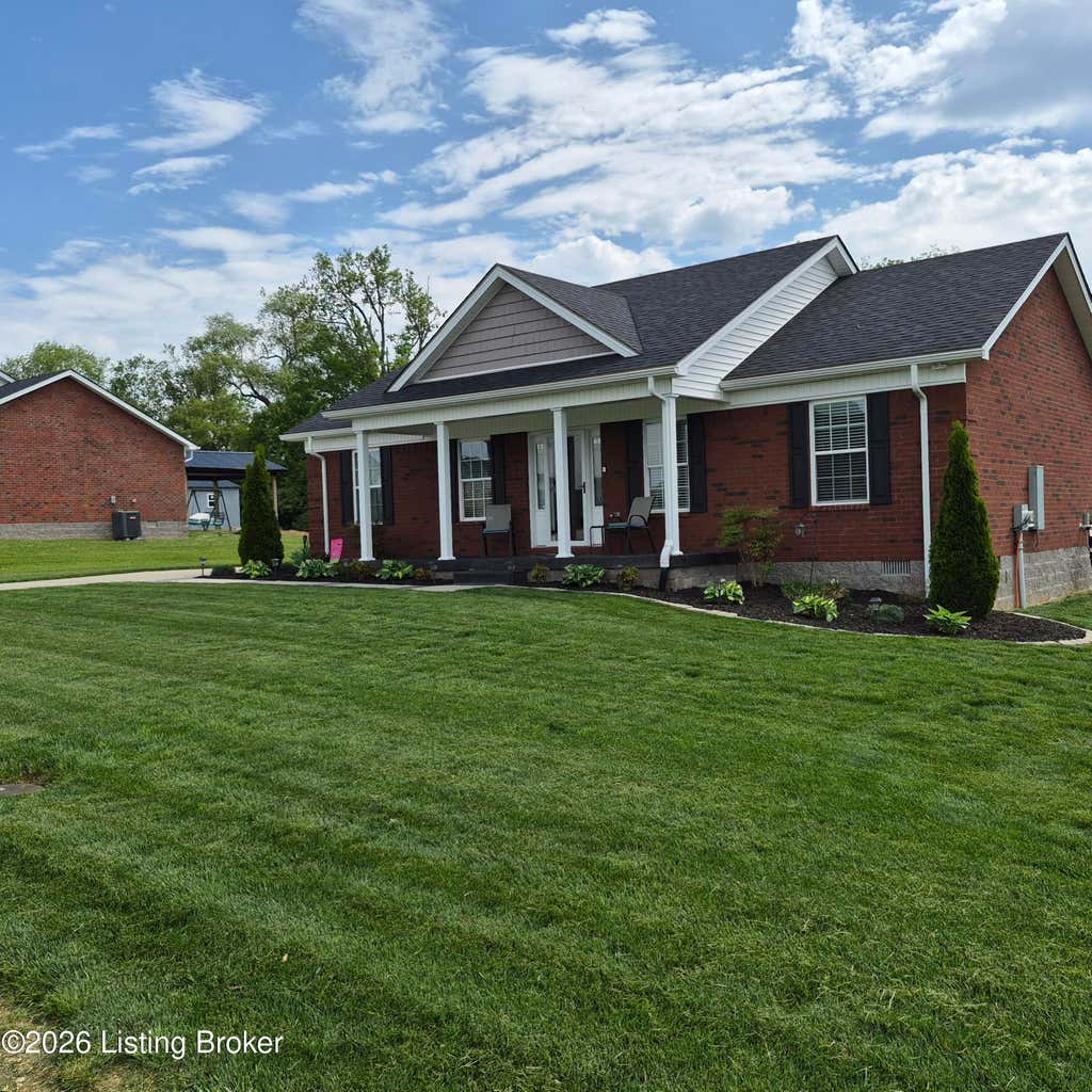 Photo of 121 Iroquois Trail, Bloomfield, KY 40008 (MLS # 1727021)