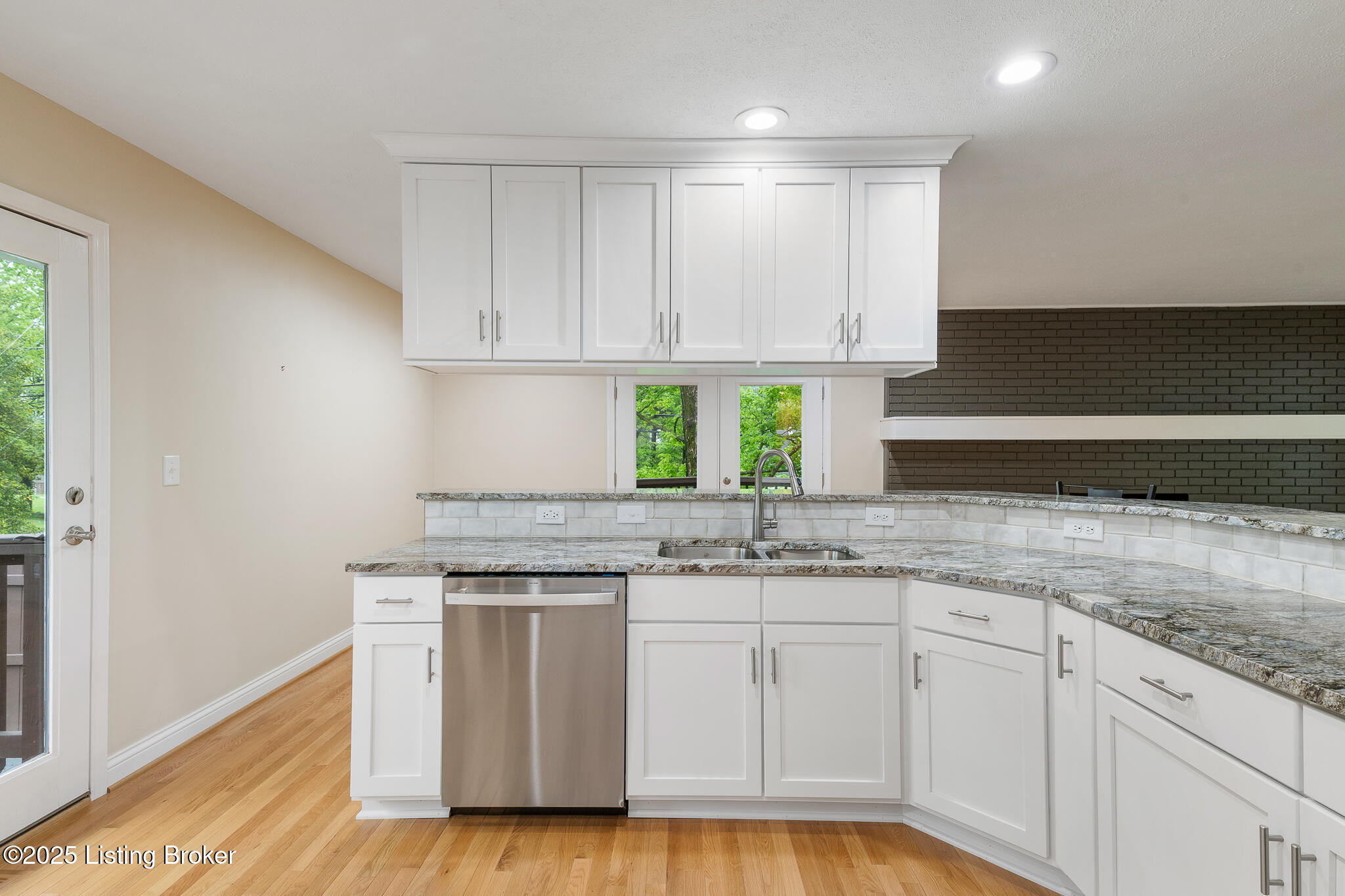 13304 River Bluff Ct, Prospect, Pennsylvania image 18