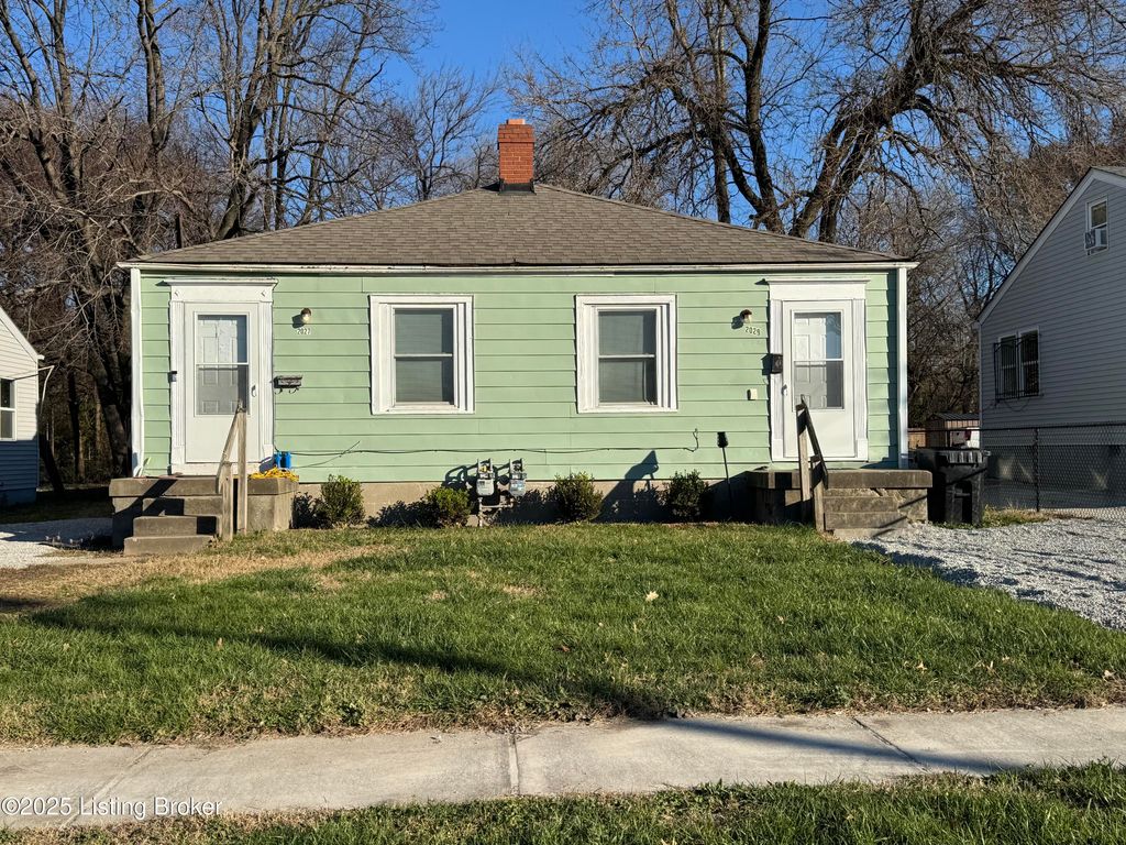 Photo of 2027 S 41st St, Louisville, KY 40211 (MLS # 1704709)