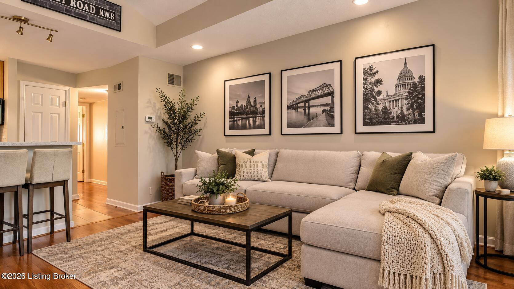 1856 Frankfort Ave APT 6