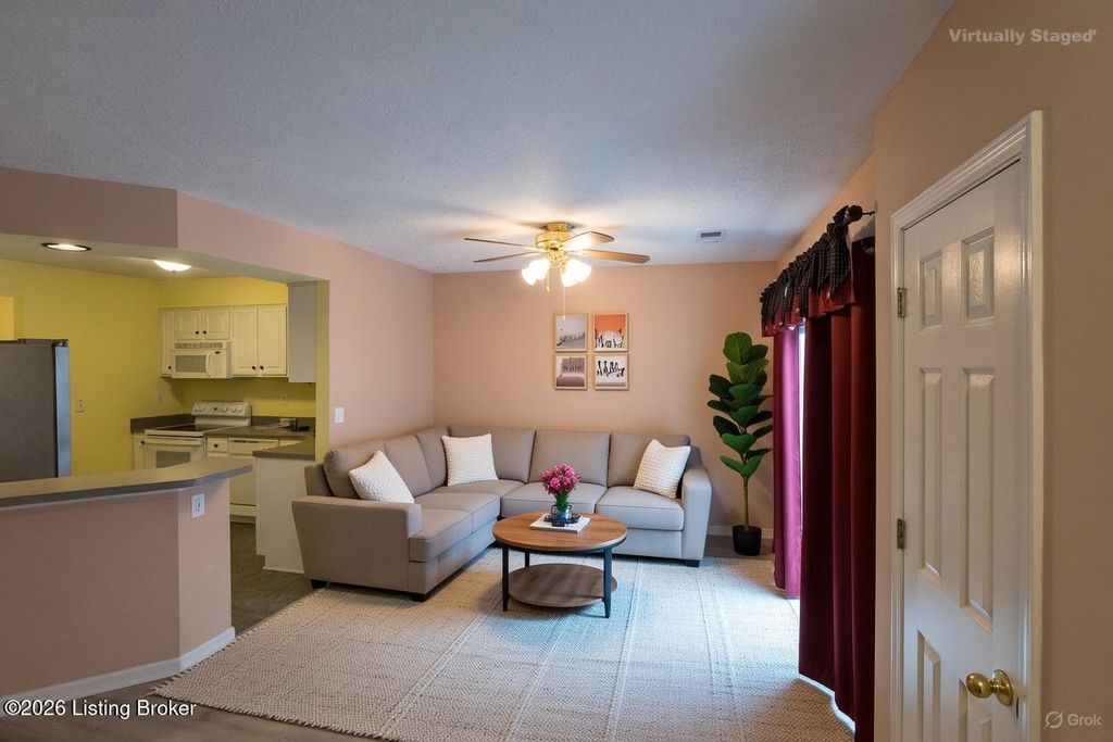 Photo of 10518 Clayton Allen Blvd, Louisville, KY 40229 (MLS # 1715605)