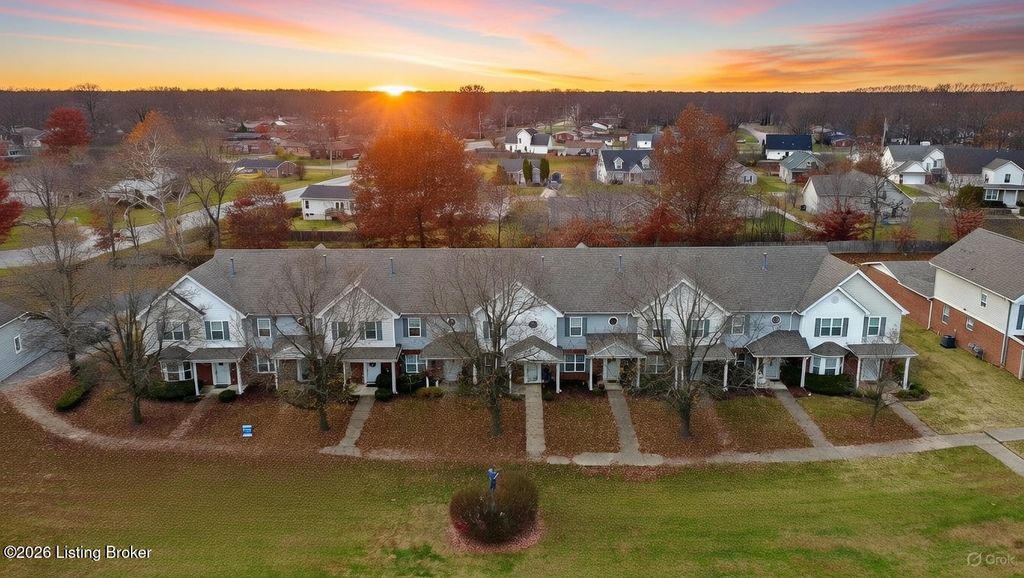 Photo of 10518 Clayton Allen Blvd, Louisville, KY 40229 (MLS # 1715605)