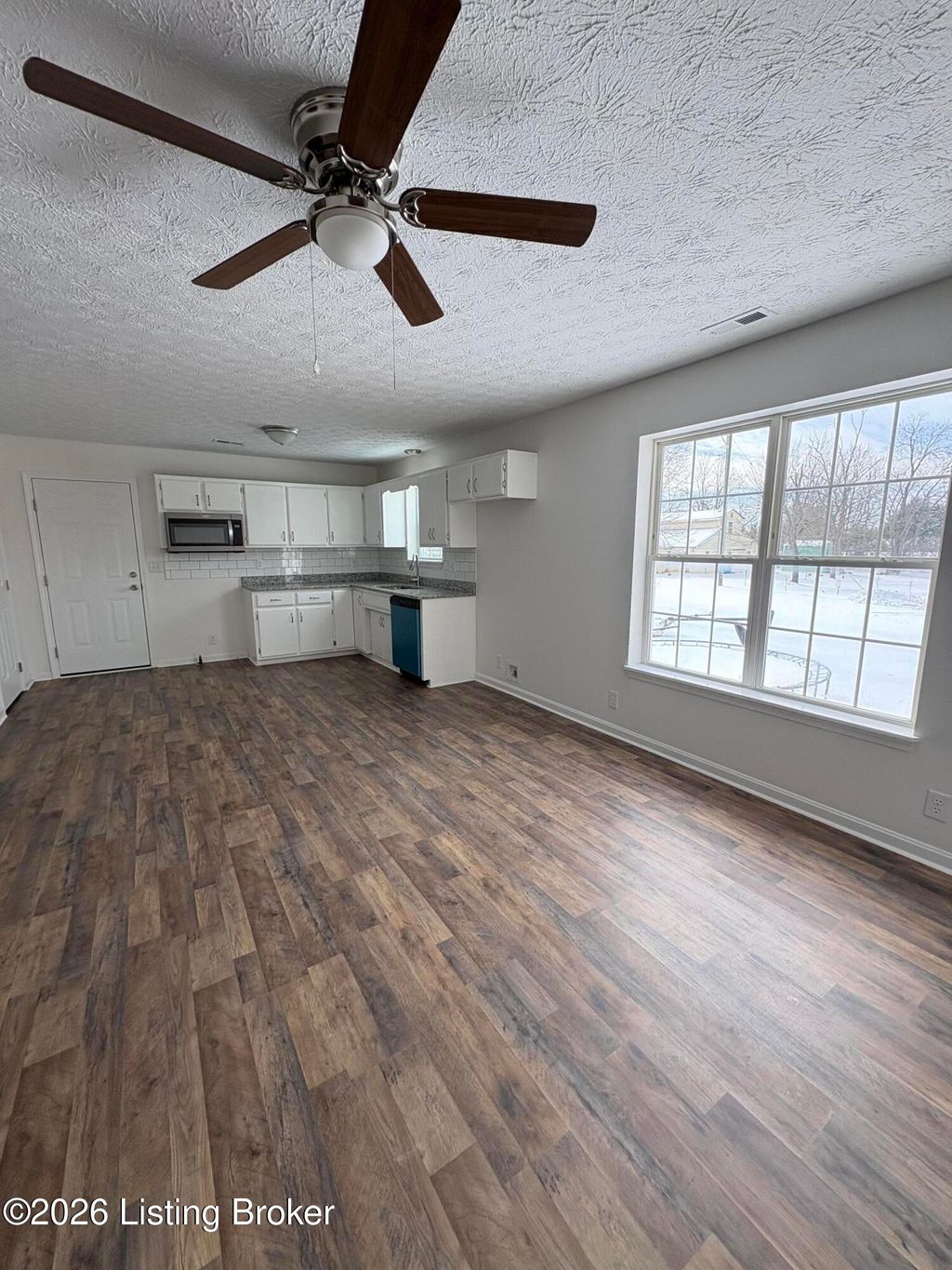 Photo of 275 Fifth Ave, Shepherdsville, KY 40165 (MLS # 1708075)