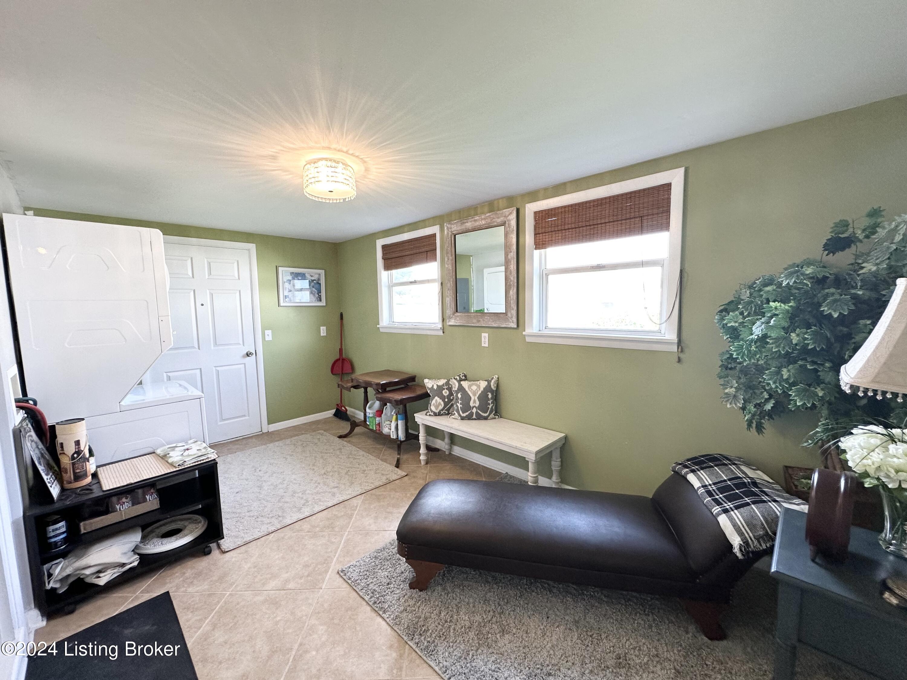 207 E Main St, Hodgenville, Kentucky image 15