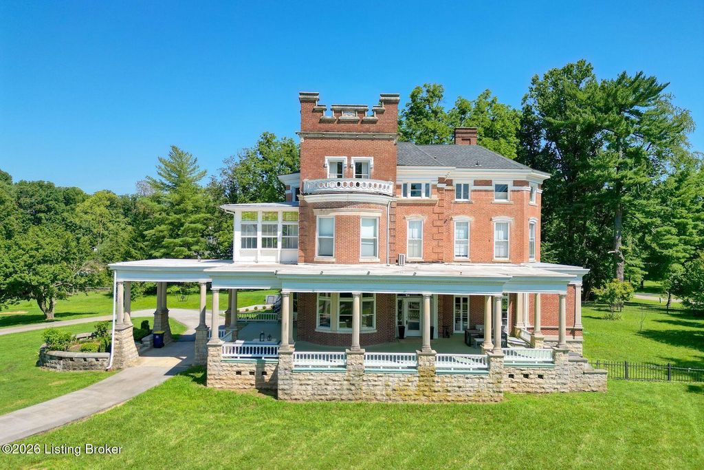 Photo of 2106 Homewood Dr, Louisville, KY 40223 (MLS # 1693681)