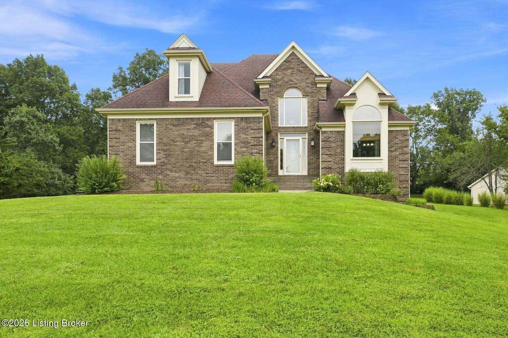 Photo of 5506 Cross Creek Dr, Crestwood, KY 40014 (MLS # 1726798)