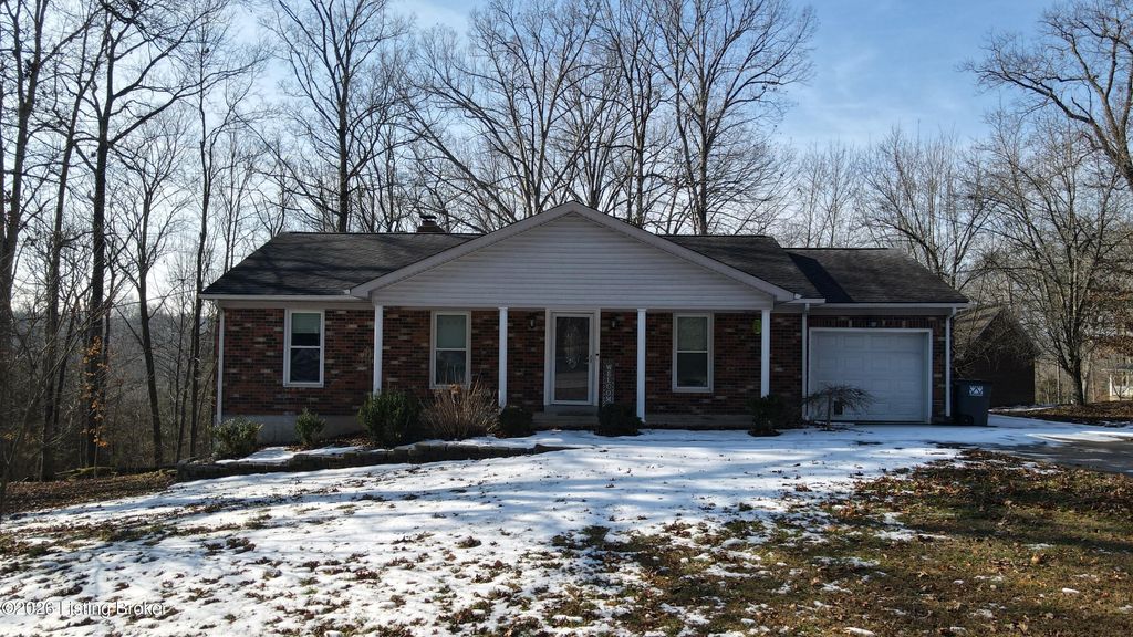 Photo of 3017 Doe Valley Pkwy, Brandenburg, KY 40108 (MLS # 1708217)