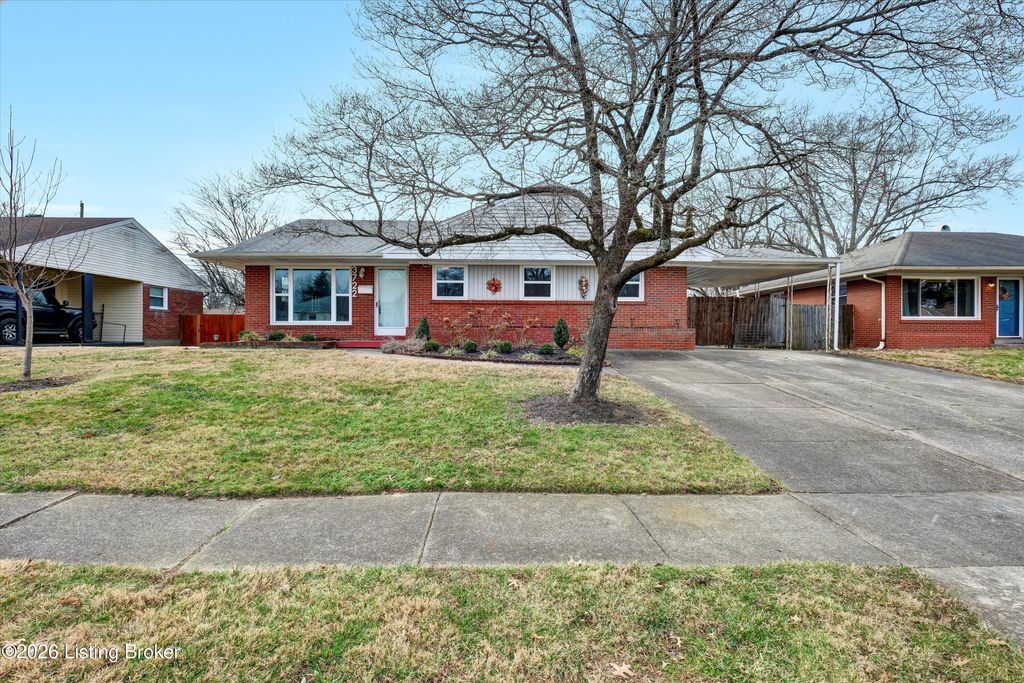 Photo of 3722 Rouge Way, Louisville, KY 40218 (MLS # 1706787)