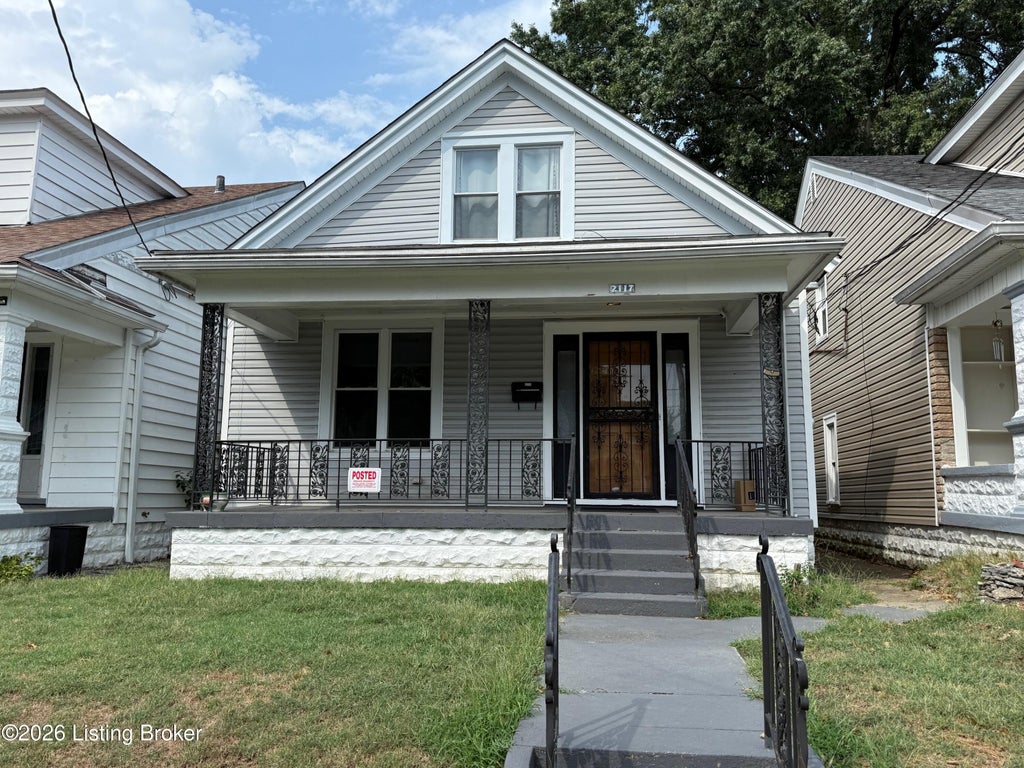 Photo of 2117 Greenwood Ave, Louisville, KY 40210 (MLS # 1730191)