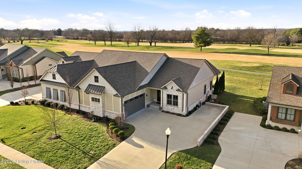 Photo of 108 Christine Ct, Bardstown, KY 40004 (MLS # 1707535)