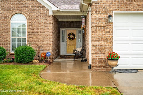 Tiny photo for 137 Locust Hill Dr, Mt Washington, KY 40047 (MLS # 1728961)